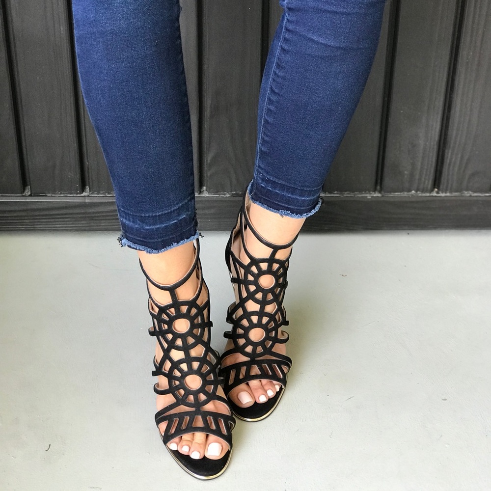 NIB Genuine Leather Caged Cut Out High Heel Sandal - Picture 5 of 7